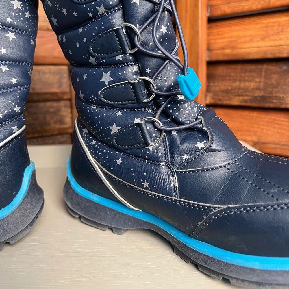 Lands End children’s cold weather boots. 💙 Navy with silver stars. Adorable!